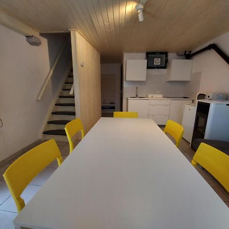 Komen Apartmaji Hedera מראה חיצוני תמונה